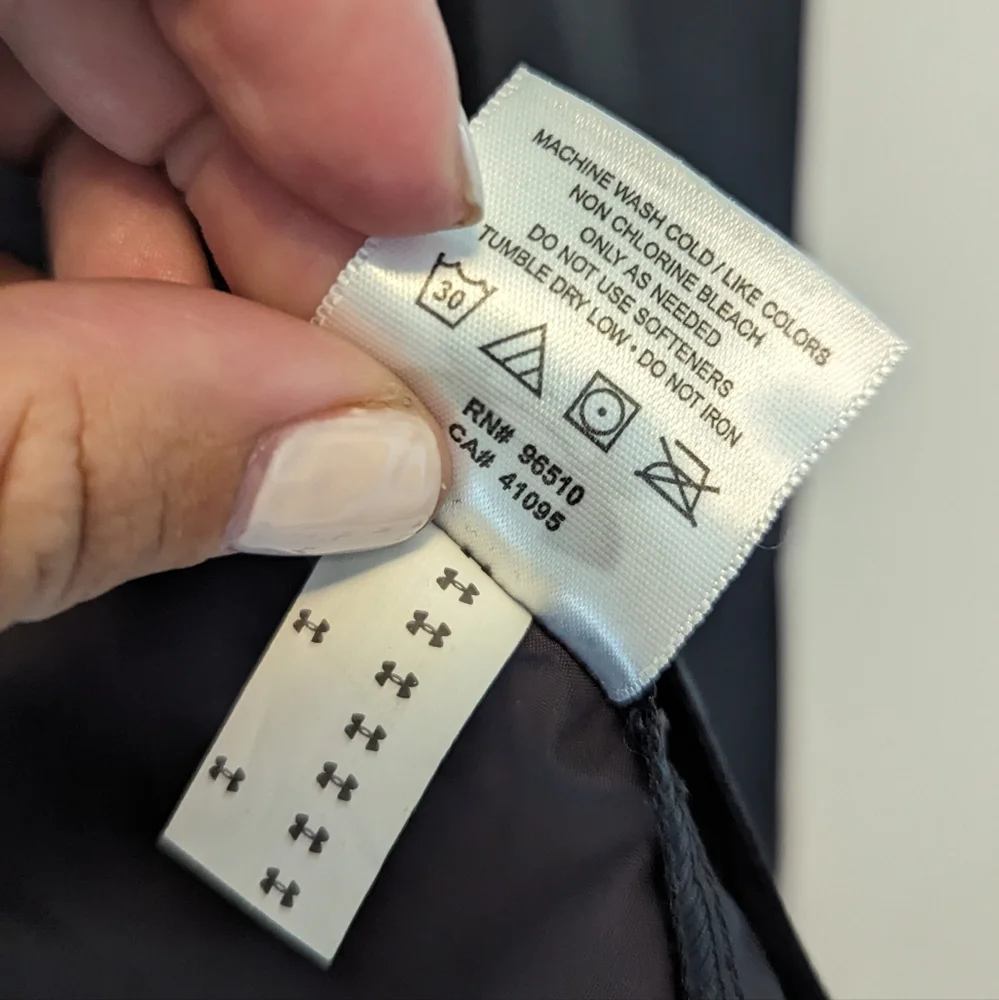 Under Armour Running Jacket - Picture 5 of 7